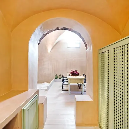 فيلة Pyrgos Old Winery ميساريا