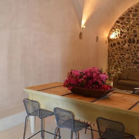 Villa Pyrgos Old Winery Messaria (Santorini)