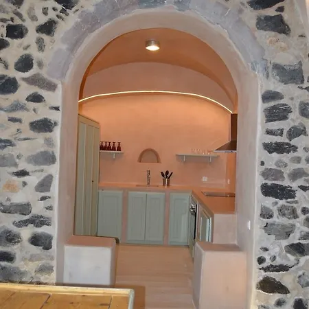 Pyrgos Old Winery * Messaria (Santorini)